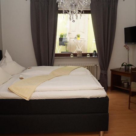 Hotel Restaurant Zunftstube Saarburg Bagian luar foto