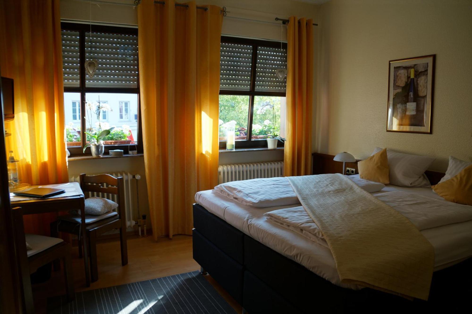 Hotel Restaurant Zunftstube Saarburg Ruang foto