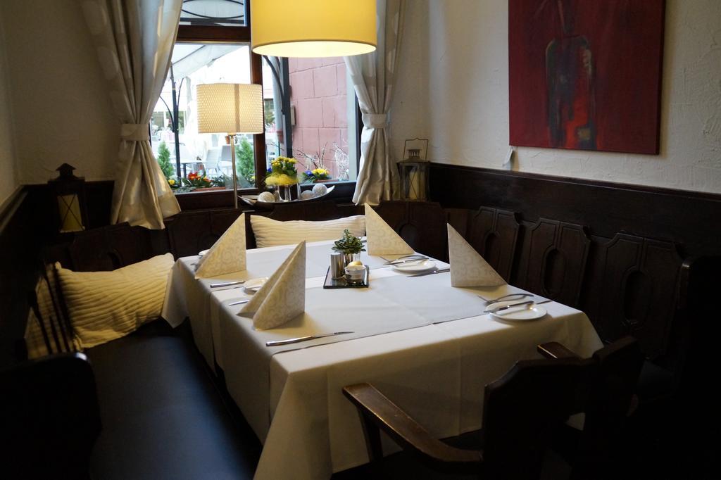 Hotel Restaurant Zunftstube Saarburg Bagian luar foto